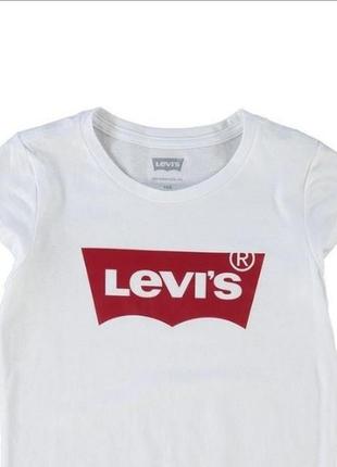 Білий топ levis