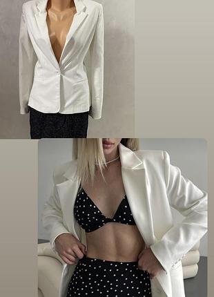 Белый классический пиджак