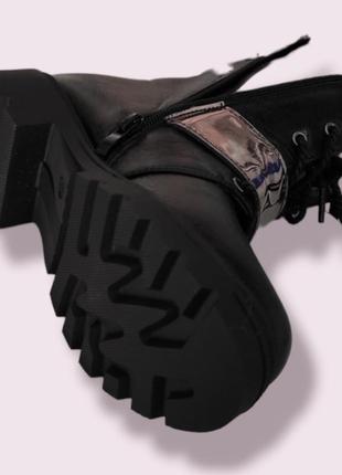 Черные зимние ботинки на каблуке овчинке для девочки2 фото