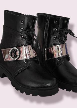 Черные зимние ботинки на каблуке овчинке для девочки4 фото