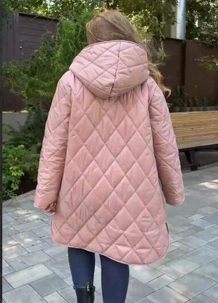 Стильна сьобана куртка пуховик пальто зимова капюшон  розміри 50- 689 фото