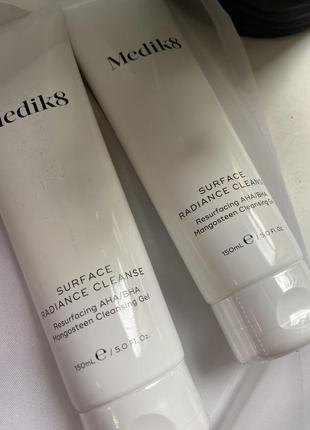 Surface radians cleanse  очищувальний гель medik 8