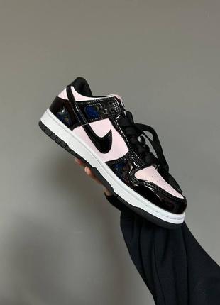 Женские кроссовки розовые с черным nike sb dunk "patent black/pink” premium2 фото