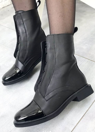 Кожаные черные стильные ботинки с лаковым носочком осень-зима3 фото