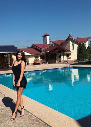 Черное вечернее платье