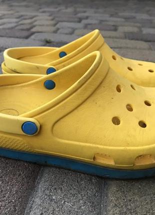 Крокси crocs розмір j3 устілка 21.5 см