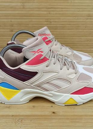 reebok aztrek