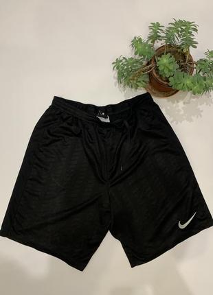 Чоловічі бігові шорти nike1 фото