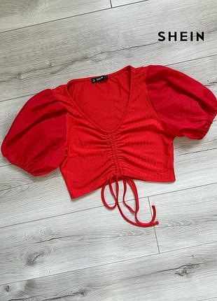 Красный кроп топ в рубчик с пышными короткими рукавами с кулиской спереди shein