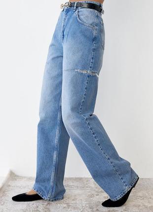 🔹женские джинсы с декоративными разрезами на бедрах🔸