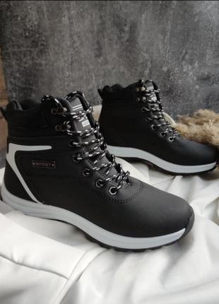 Теплые ботиночки кроссовки на меху