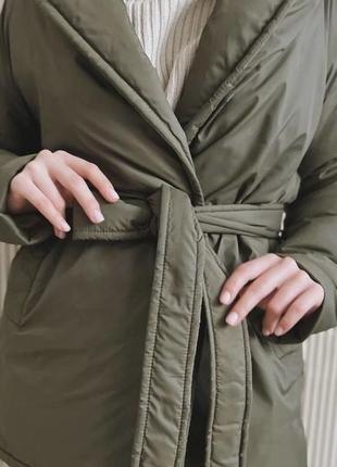 Новая теплая стильная куртка на запах, размер м3 фото