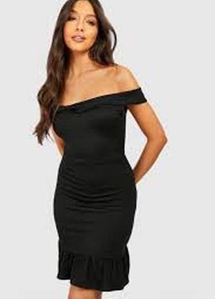 Новое черное суперстрейч. платье "boohoo" р. 44