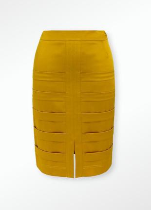 Золотисто – горчичная прямая юбка – карандаш из плотного атласного сатина.