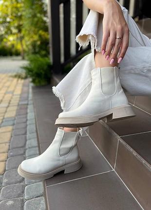 Черевики шкіряні бежеві на платформі