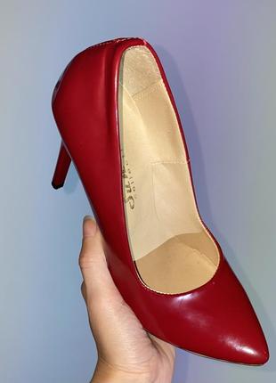 Красные лакированные туфли лодочки 37 размер5 фото