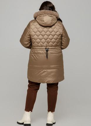 Гарна зимова куртка барселона стьобана з хутром під овчину великого розмір 50-60 розміри різні кольори капучін6 фото