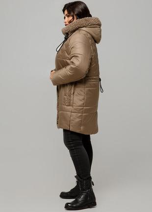 Гарна зимова куртка барселона стьобана з хутром під овчину великого розмір 50-60 розміри різні кольори капучін3 фото