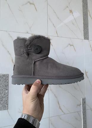 Жіночі міні уггі на ґудзику пуговиці mini ugg bailey button