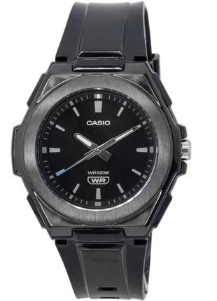 Женские часы casio lwa-300hb-1e