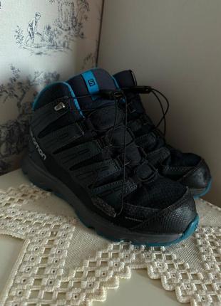 Продам дитячі черевики на хлопчика salomon