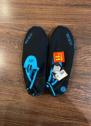 Обувь для купания.