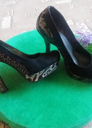 Туфли женские на каблуке. черные. замша. размер 38.1 фото