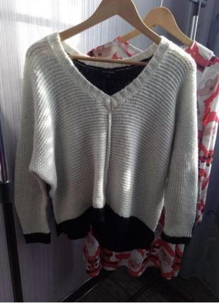 Оригинальный очень теплый вязаный свитер объемный размер 101 фото