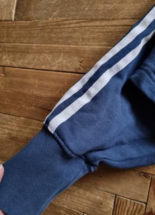 Синее укороченное худи adidas кроп худи adidas с лампасами оверсайз синий свитшот adidas4 фото