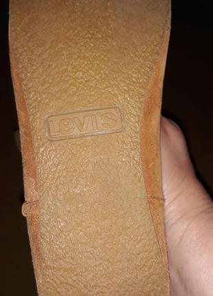 Нові чоботи"levis"жіночі4 фото