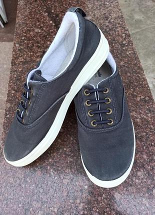 Брендовые слипоны