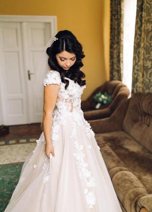Роскошное цветочное свадебное платье от oksana mukha