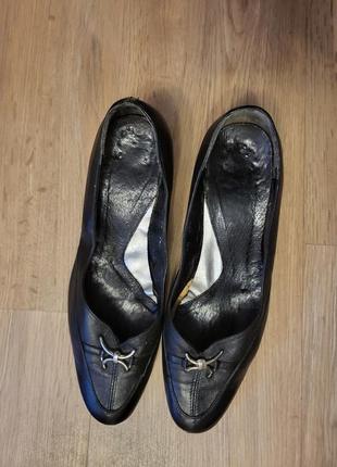 Кожаные туфли  классика