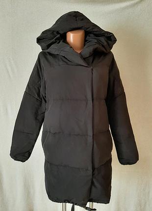 Натуральный пуховик фирмы stradivarius фасон oversize