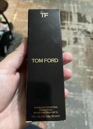 Tom ford traceless1 фото