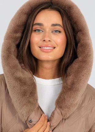 Зимове пальто lora duvetti на верблюжій шерсті з штучним хутром норки, розміри 50