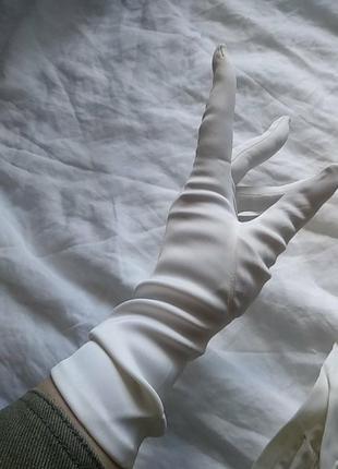 Нейлоновые перчатки винтаж