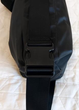 Средняя черная мягкая сумка4 фото