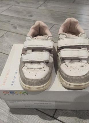 Кроссовки zara