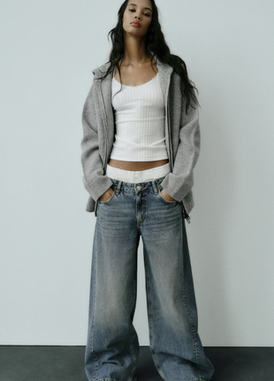 Суперширокие трендовые джинсы с элементами белья2 фото