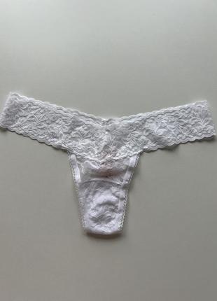 Трусики стринги кружевные