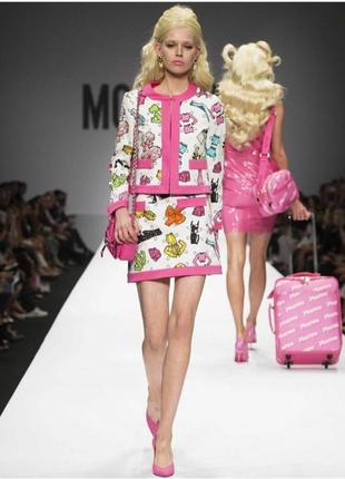 Рожевий костюм moschino барбі