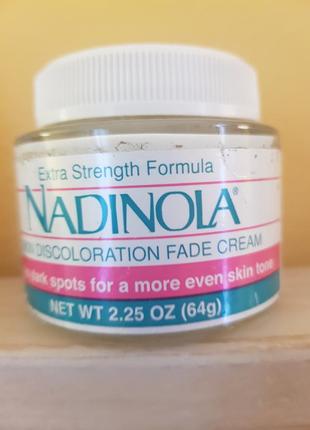 Крем відбілюючій nadinola fade з ніацинамідом і гексилрезорцином значно покращує зовнішній вигляд плям.