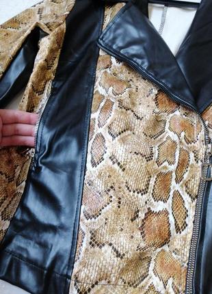 ✅ куртка косуха фактурна стрейч еко шкіра під змію зміїний принт пітон та хижий принт леопард куртка7 фото