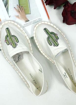 Еспадрільї з кактусами