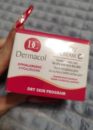 Крем для обличчя dermacol lady cream 3