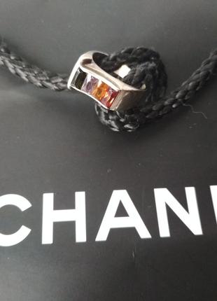 Каблучка з камінчиками