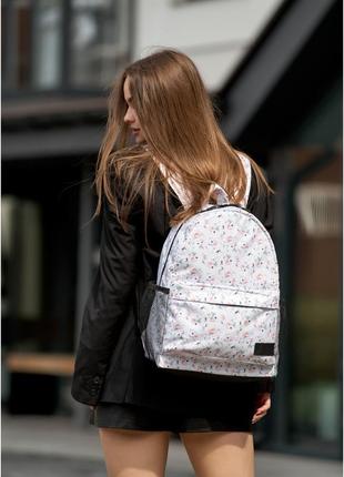 Женский рюкзак sambag brix с цветочным белым принтом1 фото
