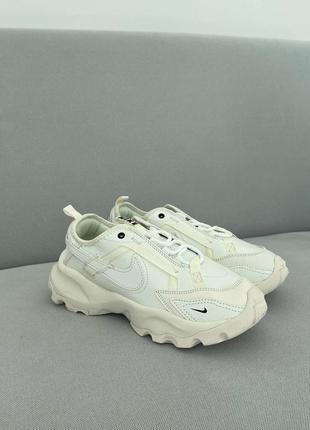 Женские кроссовки UK9 nike tc 7900 beige