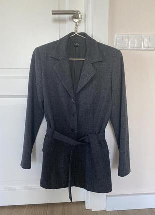 Пальто / теплий піджак бренду lola